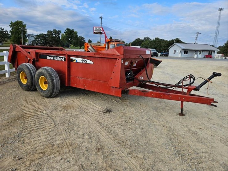 new-holland-195-image-7