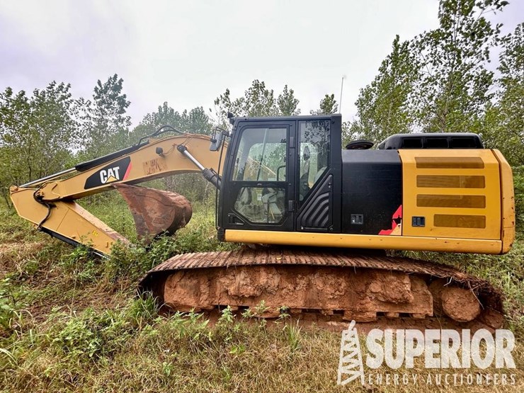 caterpillar-326fl-image-2