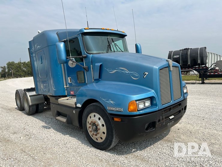 1999-kenworth-t600-image-60