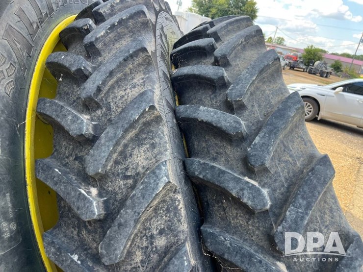 john-deere-4730-image-3