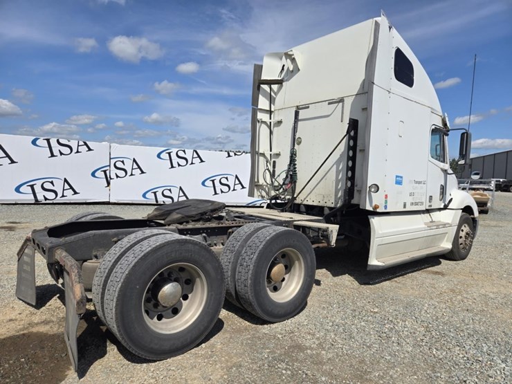 #5003-•-2009-freightliner-sleeper-cab-truck-tractor-image-5
