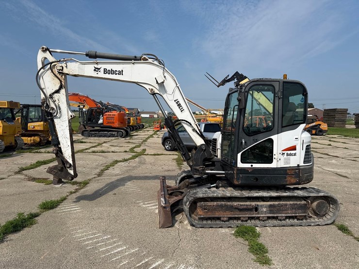 2017-bobcat-e85-image-1
