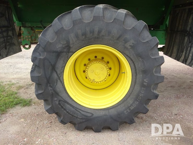 2019-john-deere-f4365-image-55