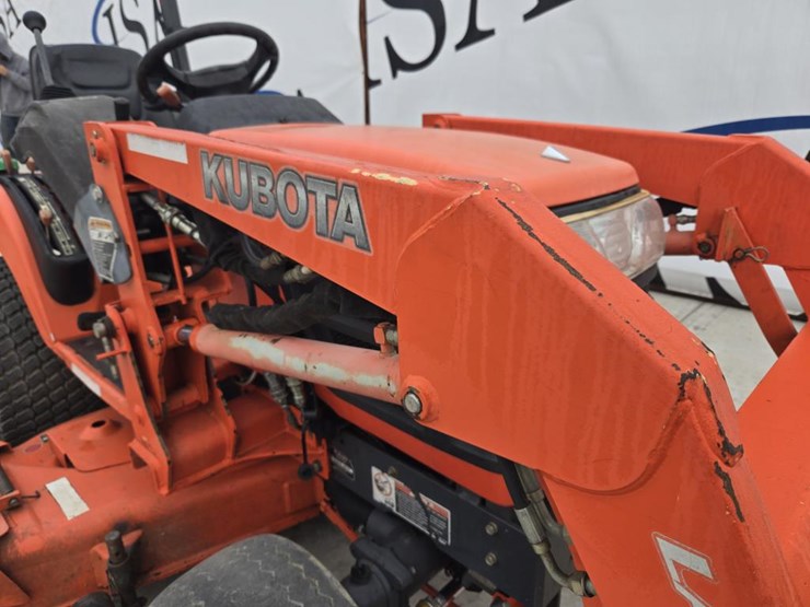 kubota-bx2230d-image-17