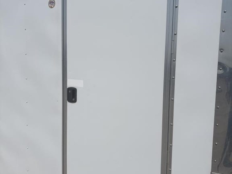 #1311-•-arising-industries-approx-30'-enclosed-trailer-image-23