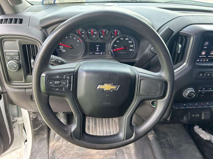 2022-chevrolet-silverado-1500-image-11