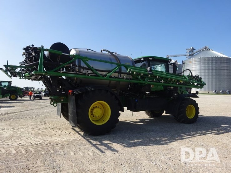 2021-john-deere-f4365-image-25