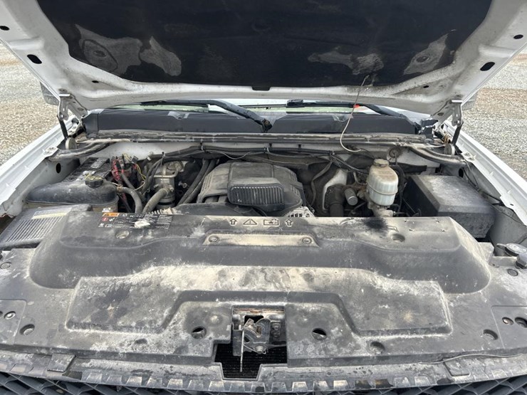 2011-chevrolet-2500hd-image-33