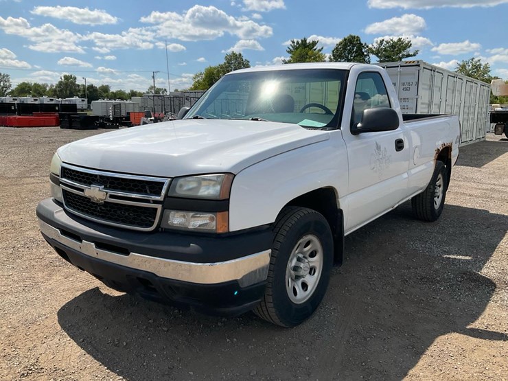 2006-chevrolet-k1500-image-1