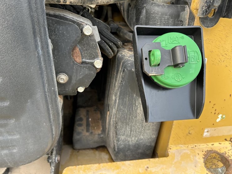 caterpillar-279c2-image-25