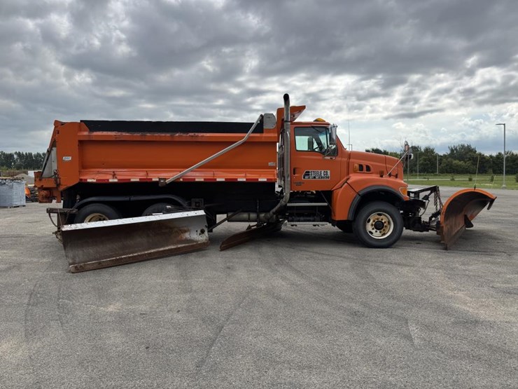 #1084-•-2006-sterling-tandem-axle-patrol-truck-image-6