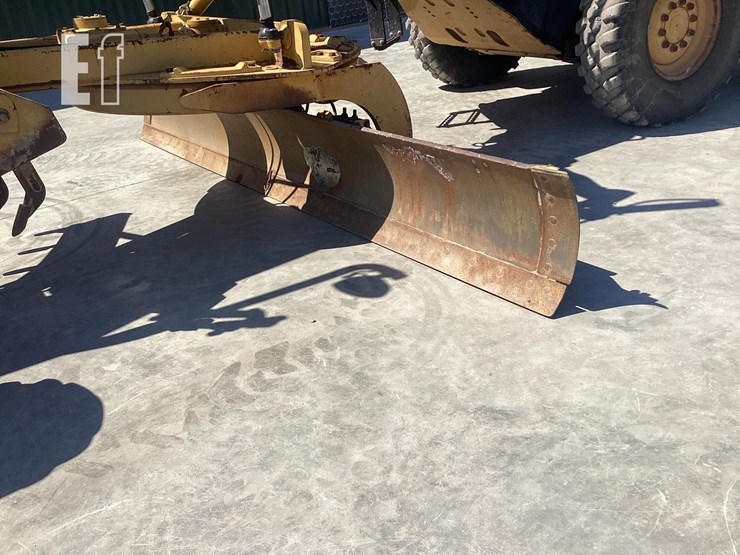 2009-caterpillar-140m-image-11