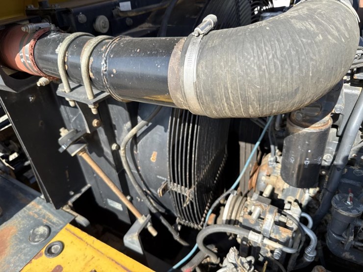 komatsu-hm400-2-image-15