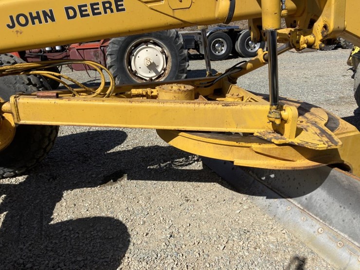 deere-670-image-19