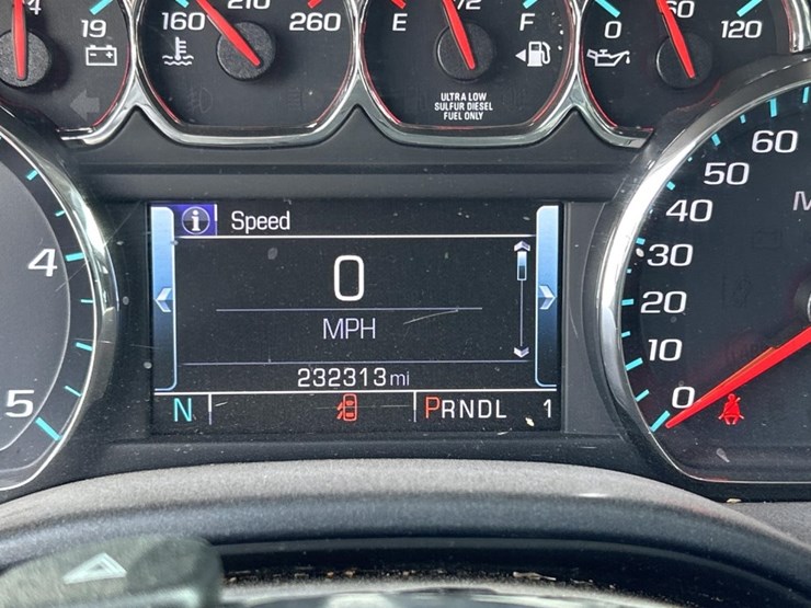 2018-chevrolet-2500-image-20
