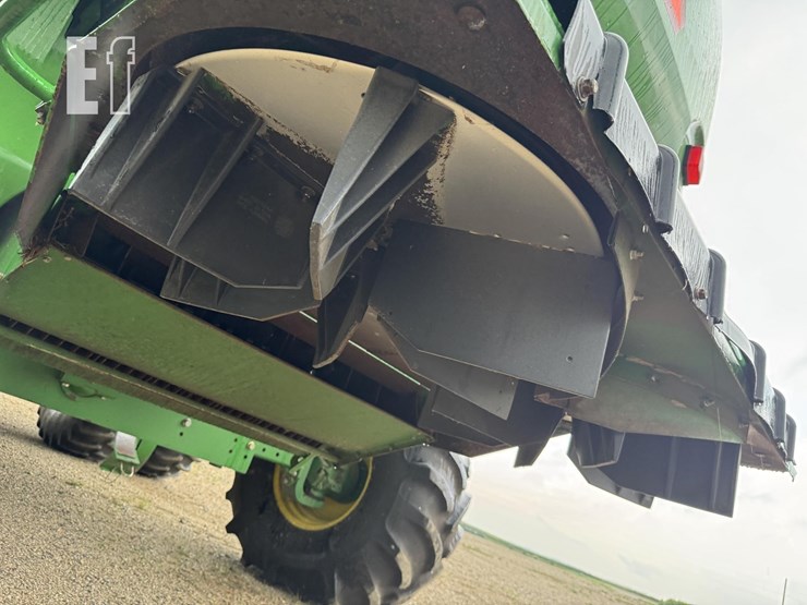 2006-john-deere-9760-sts-image-42