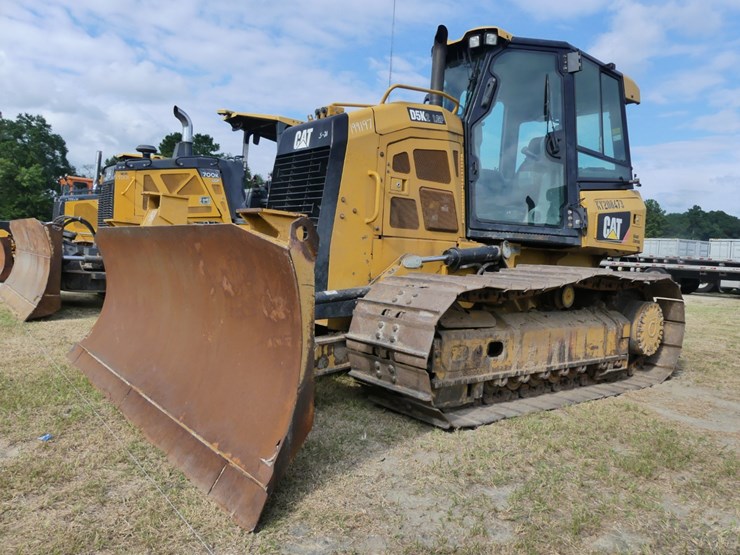 caterpillar-d5k2-lgp-image-1