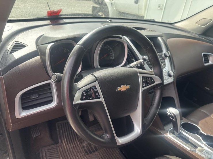2015-chevrolet-equinox-image-26