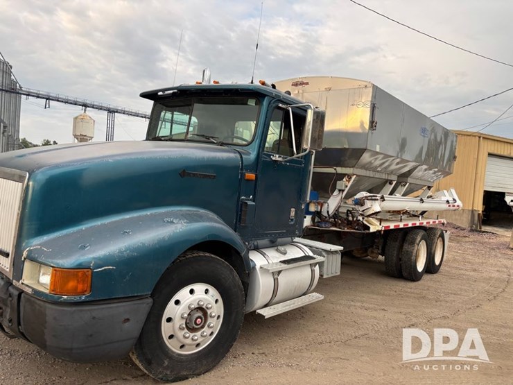1995-ihc-9400-dry-tender-truck-(pz13881)-image-17