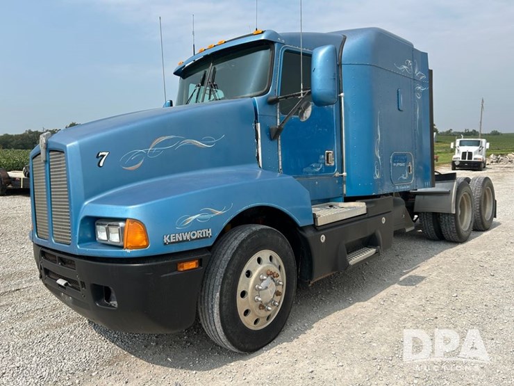 1999-kenworth-t600-image-59