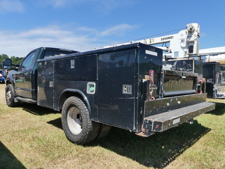 2019-ford-f350-xl-image-4