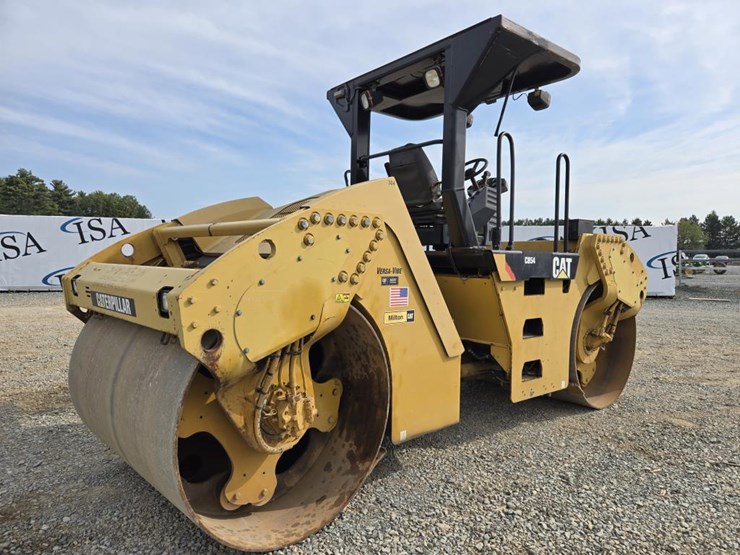 caterpillar-cb54-image-5