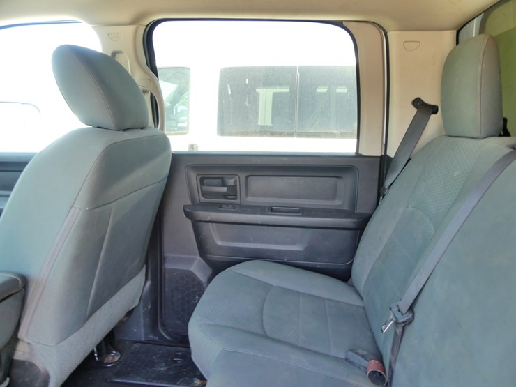 2016-dodge-ram-2500-image-10