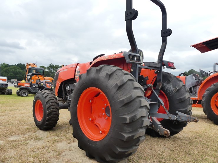 2020-kubota-mx5400-image-4