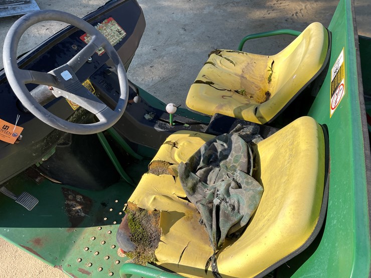 john-deere-gator-image-4
