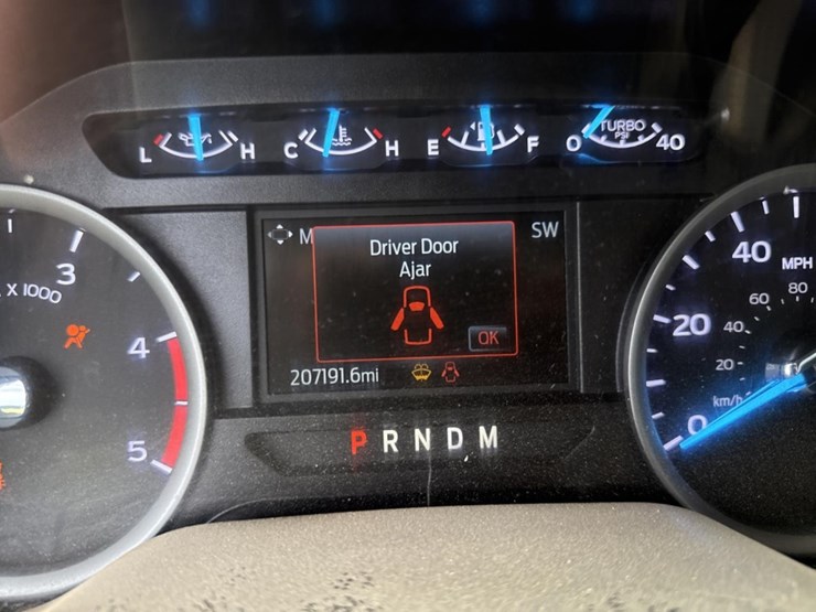 2020-ford-f550-image-45