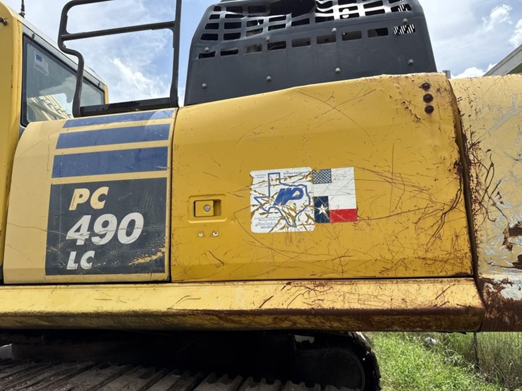 2015-komatsu-pc490-lc-11-image-23