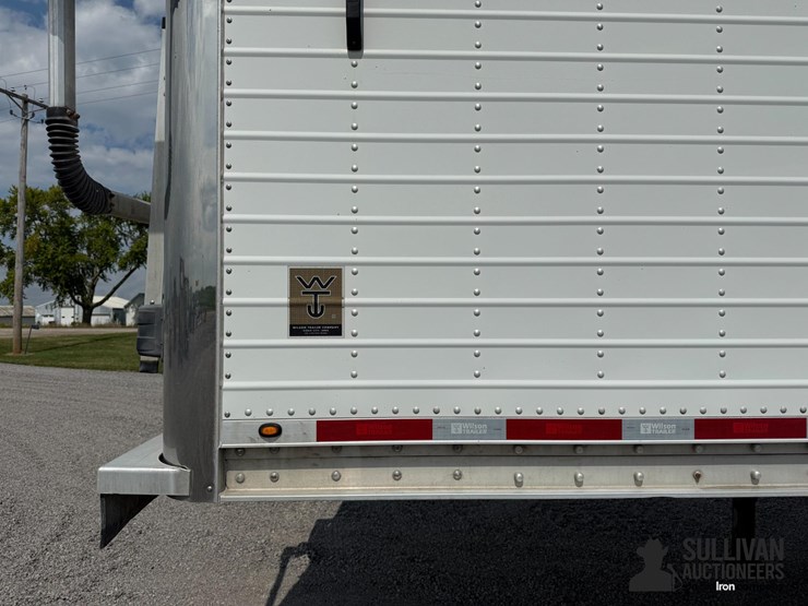 2014-wilson-grain-trailer-image-17