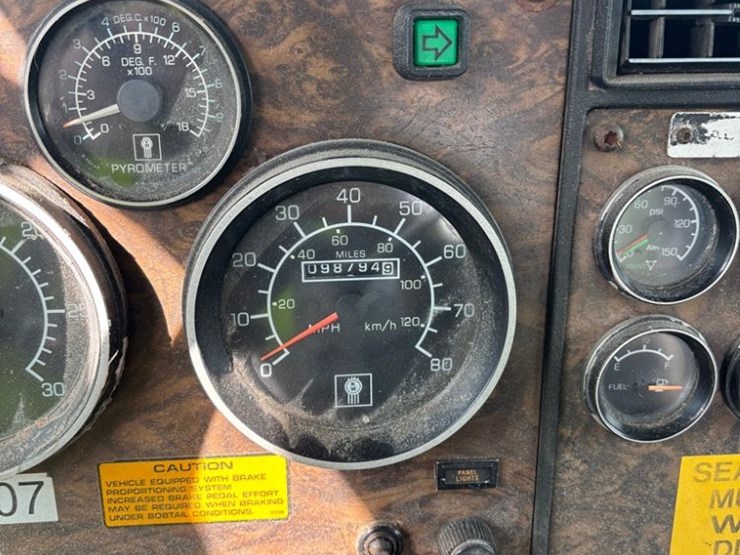 1995-kenworth-t800-image-18