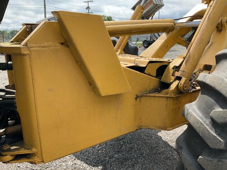 1985-deere-648d-image-48