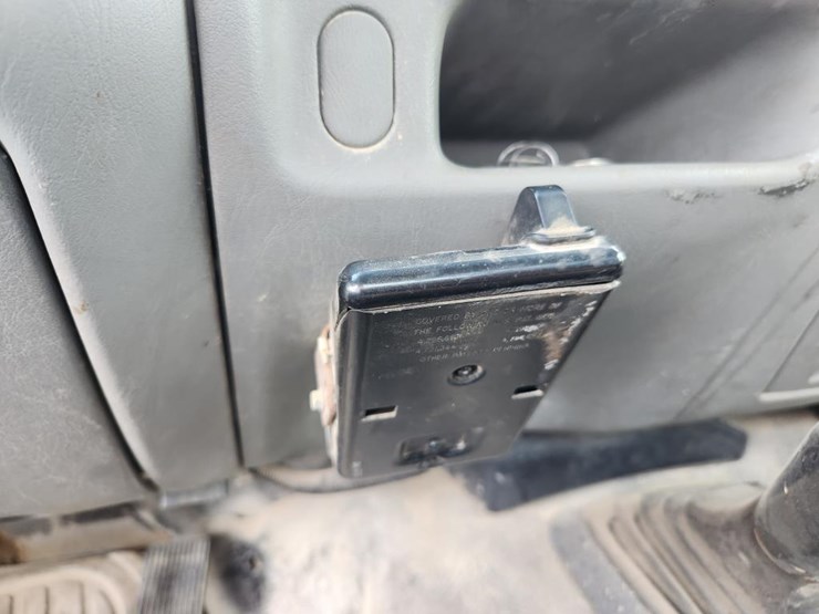 2002-ford-f550-image-55