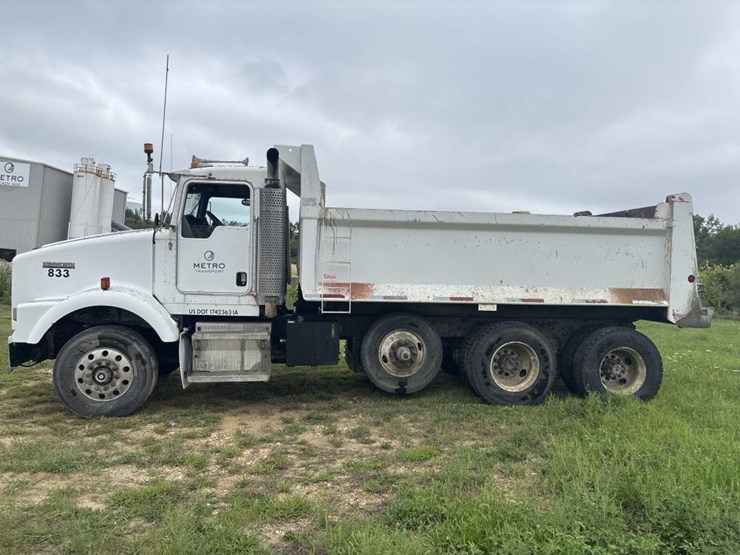 2004-kenworth-t800-image-2