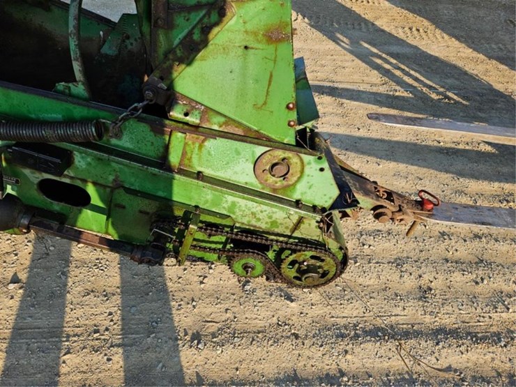 john-deere-350-image-12