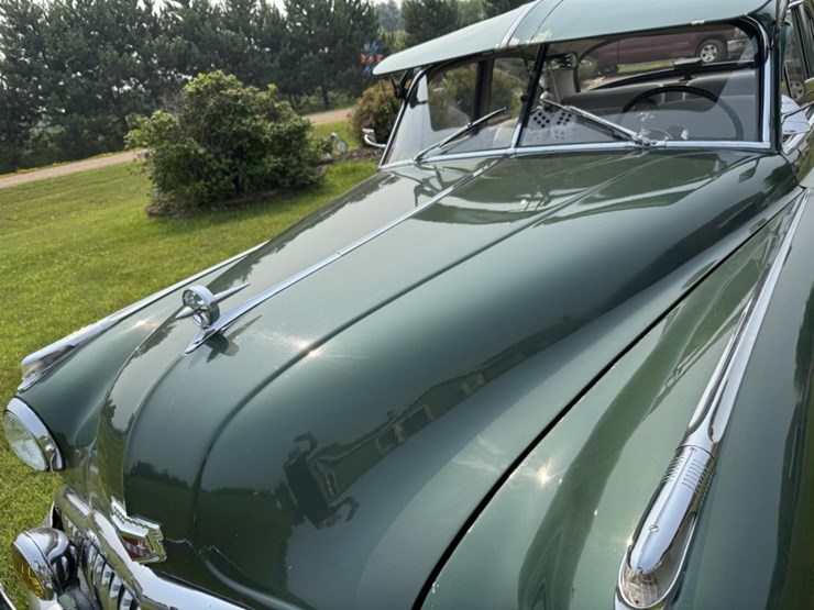 #1062-•-1949-buick-series-50-super-sedan-image-8