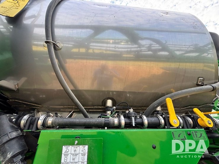 2025-john-deere-616r-image-46