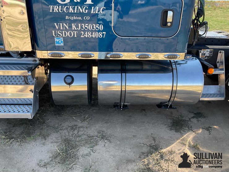 2019-kenworth-w990-image-13