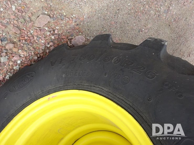 2019-john-deere-f4365-image-49