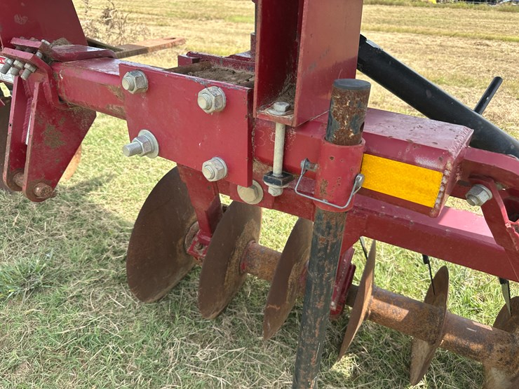 #32174-•-w-&-a-manufacturing-852-levee-plow-w/-898-levee-seeder-image-8