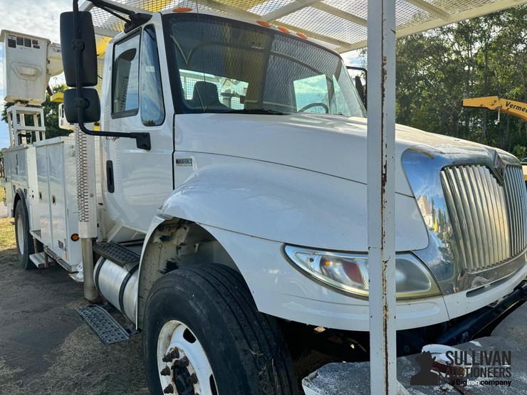 2012-international-durastar-4400-image-12