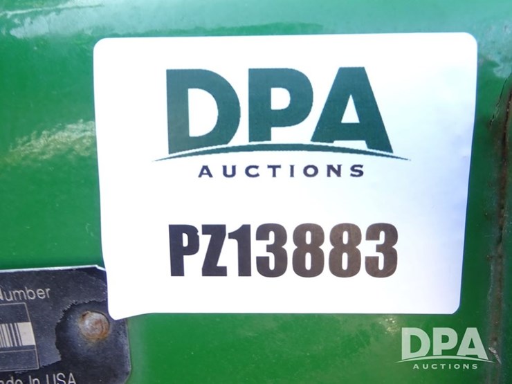 2020-john-deere-f4365-image-130