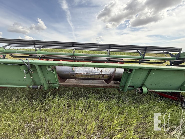 john-deere-224-image-5