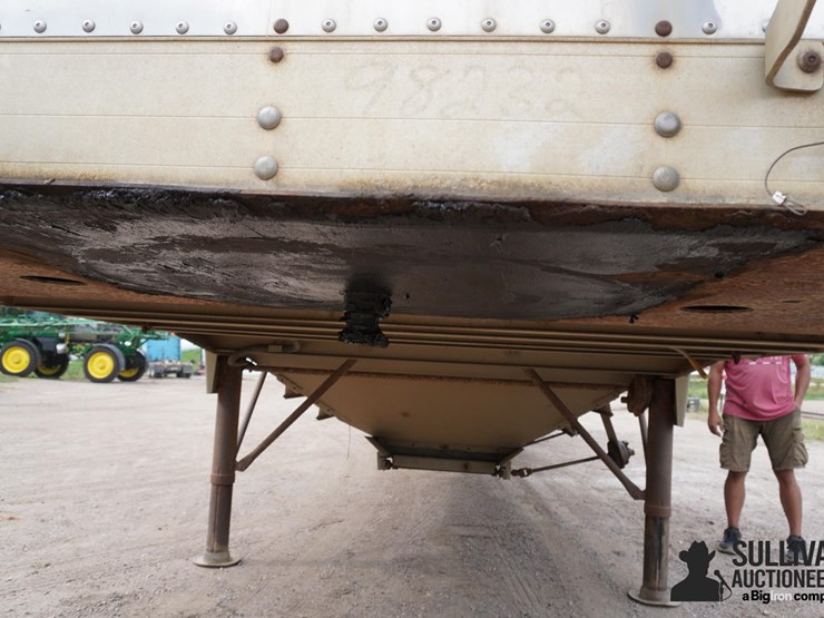 2000-timpte-grain-trailer-image-10