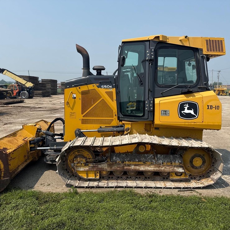 2021 DEERE 550K LGP