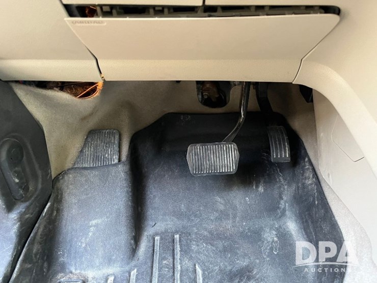 2015-ford-escape-se-image-41
