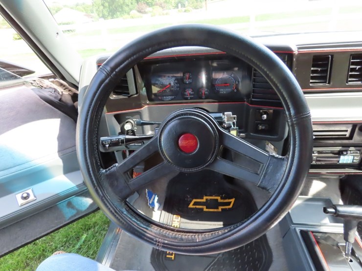 1988-chevrolet-monte-carlo-ss-image-16