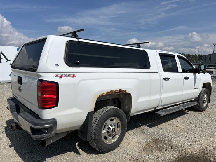 2016-chevrolet-2500hd-image-3